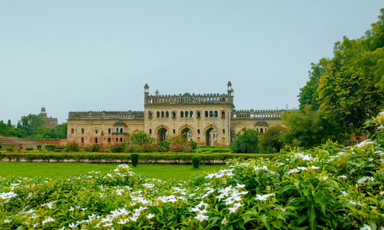 1. Bara Imambara