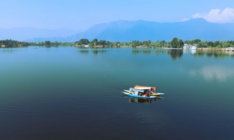 nigeen lake